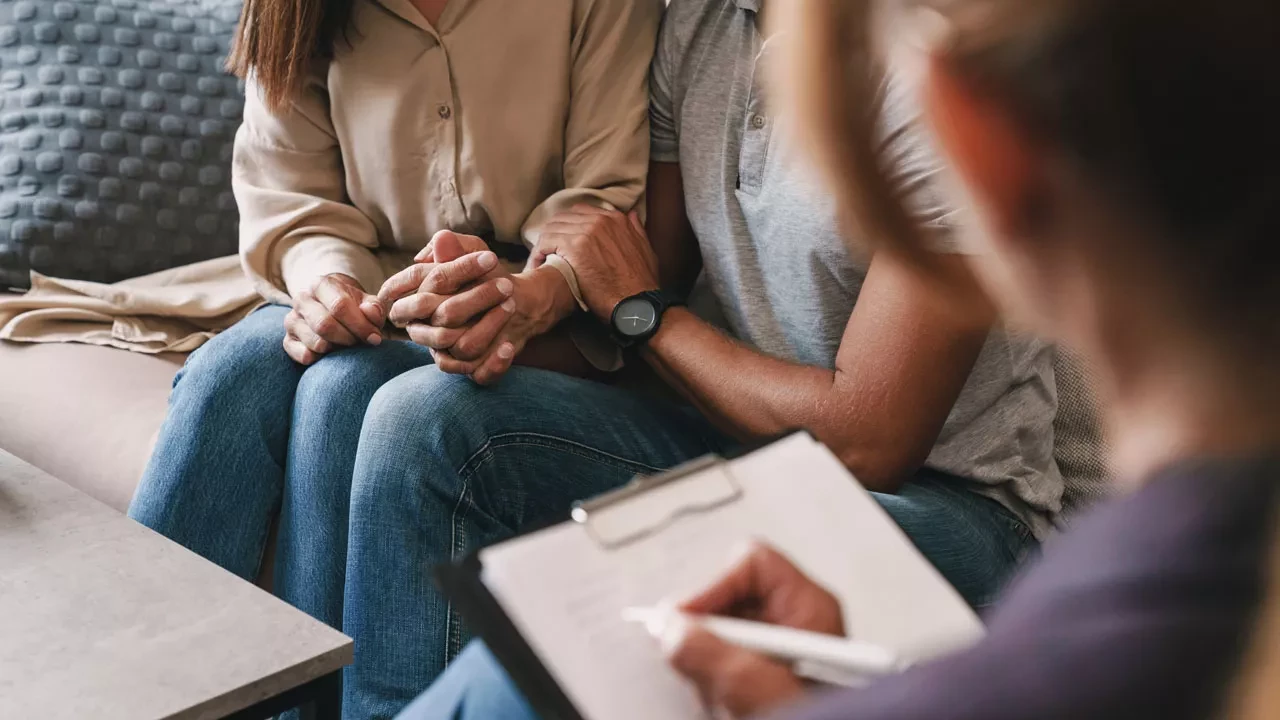 Solution-Focused Therapy for Individuals, Couples & Families