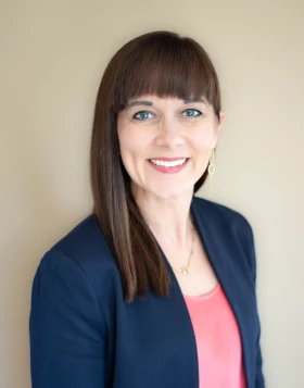 Headshot of Amanda Callen, MA, MFT